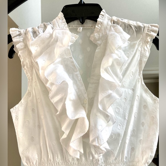 Almost Famous Sleeveless Shirt - Picture 2 of 6